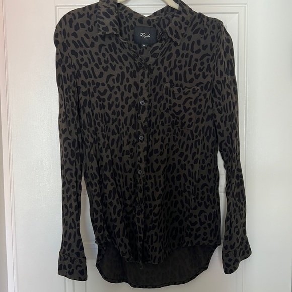 Rails Button Up Blouse Dark Green Leopard Print Size M - Picture 1 of 3